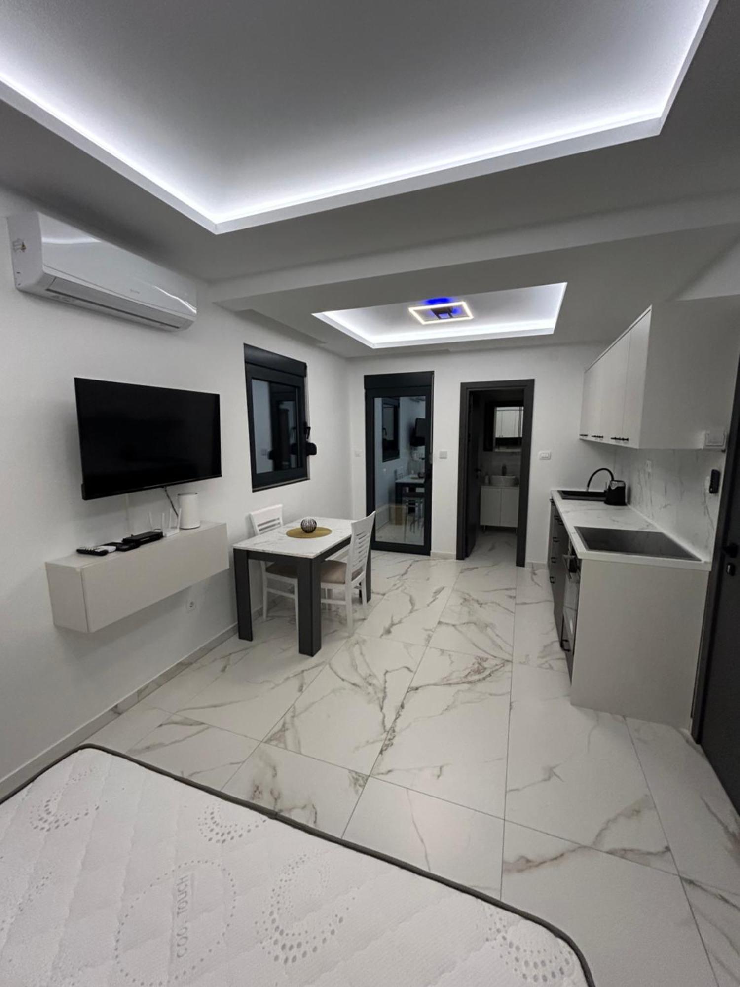 Merlin Prestige Apartments 布德瓦 外观 照片