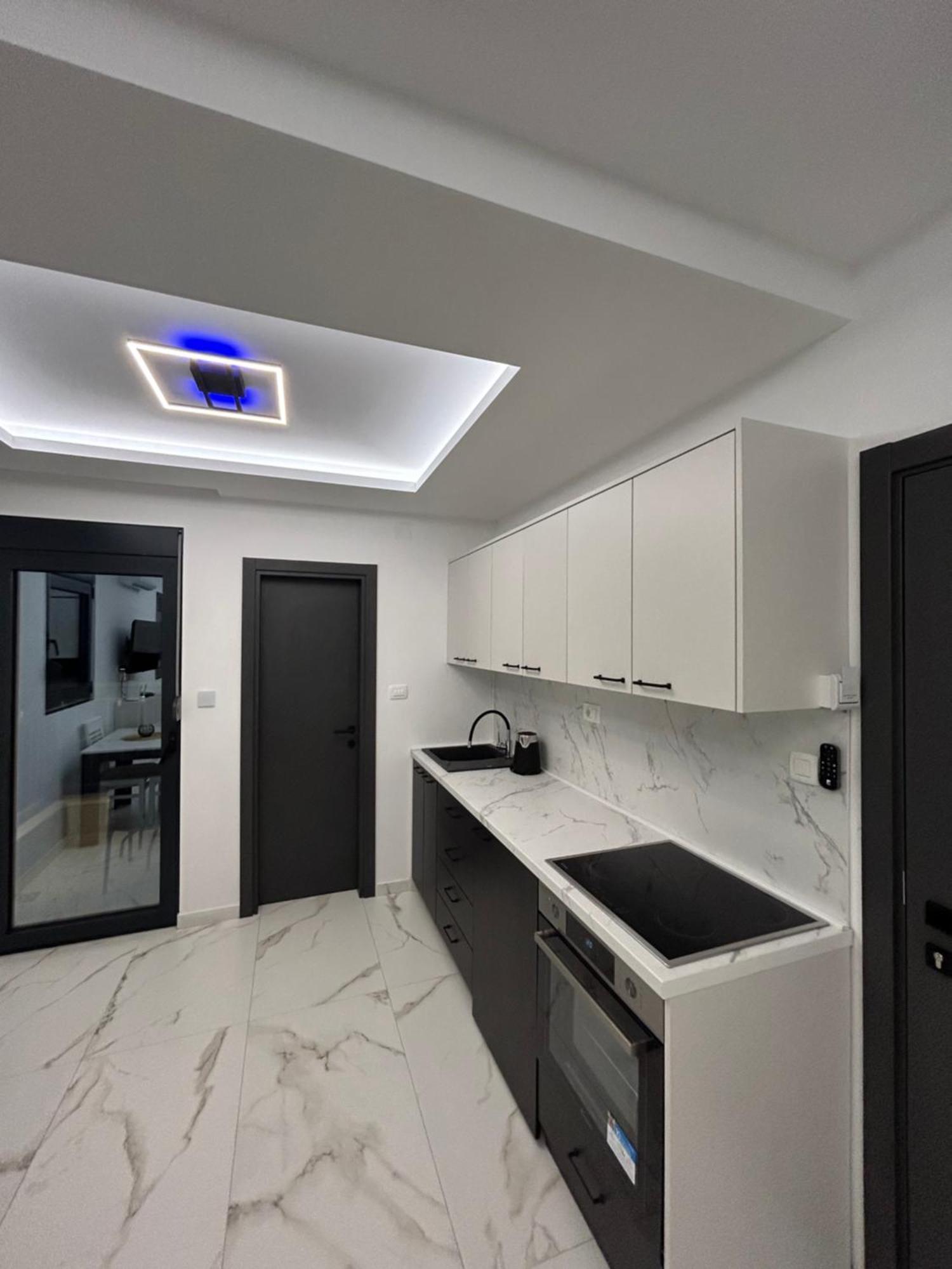 Merlin Prestige Apartments 布德瓦 外观 照片
