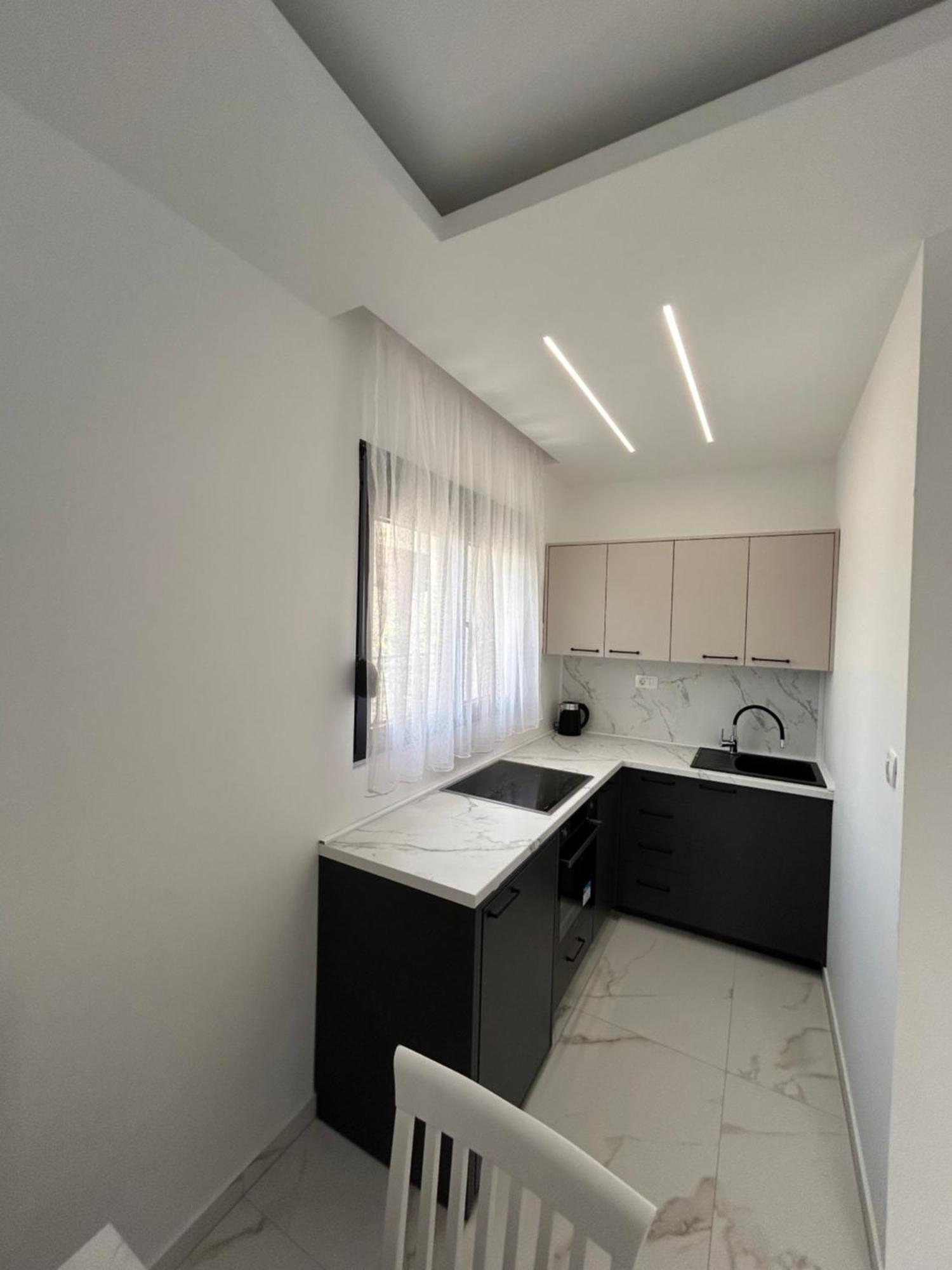 Merlin Prestige Apartments 布德瓦 外观 照片