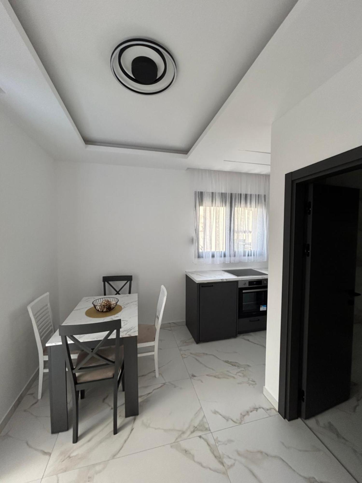 Merlin Prestige Apartments 布德瓦 外观 照片